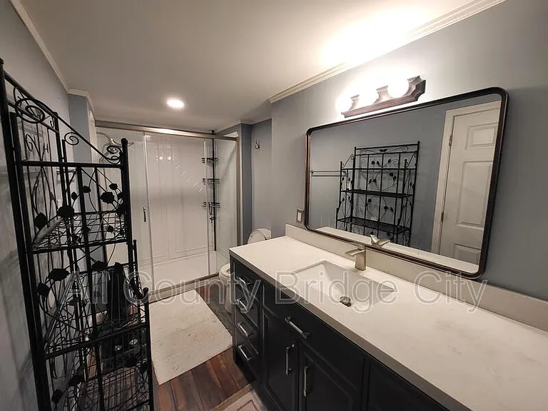 311 Retreat St — Photo 13