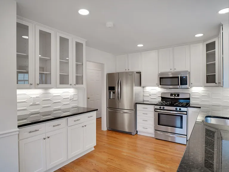 18 Rippowam Rd #2B — Photo 8