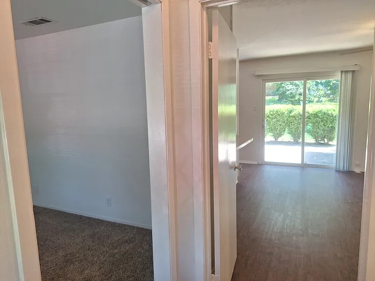 513 Simmons Dr — Photo 7