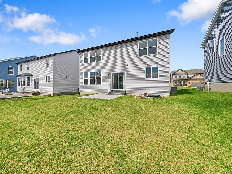 106 Sommerset Ct — Photo 42