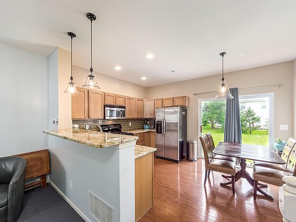 4th image of 1231 Park Dr