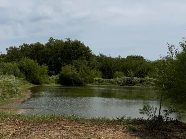 6 County Road 3374, Emory, TX 75440