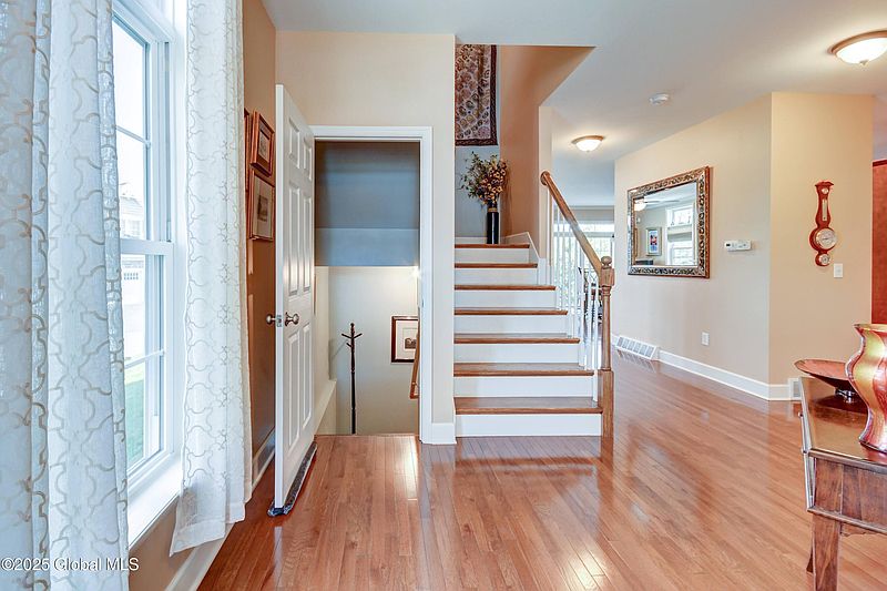 3rd image of 84 Andriana Lane