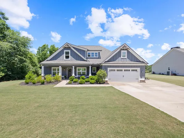 121 Alexander Lakes Dr, Eatonton, GA 31024