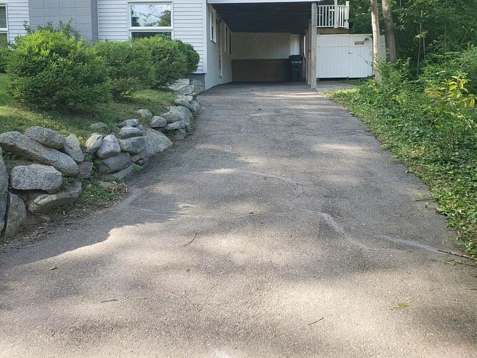 11 Hoitt Dr #11