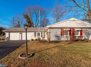 13116 Memory Ln, Fairfax, VA 22033