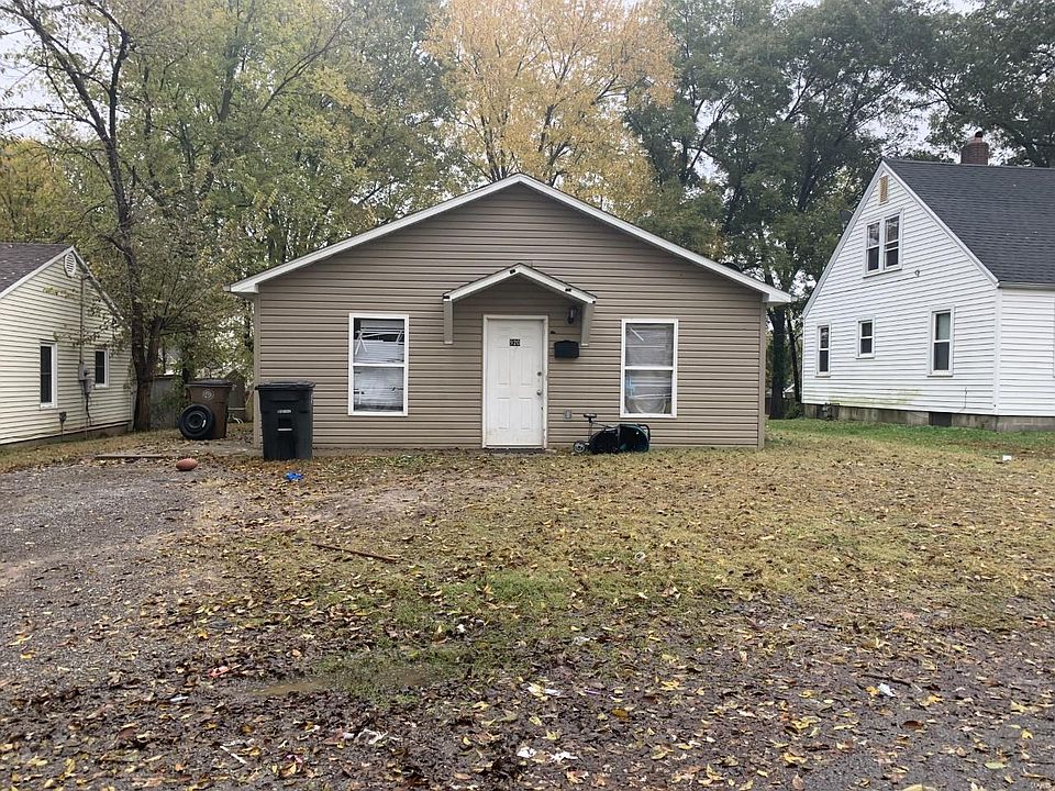 1st image of 920 S Benton St