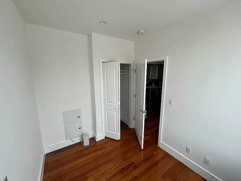 21-34 Broadway #3A — Photo 7