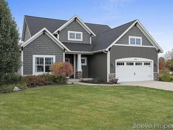 3930 Sidehill Dr, Hudsonville, MI 49426