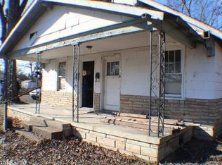 202 England St, Lonoke, AR 72086