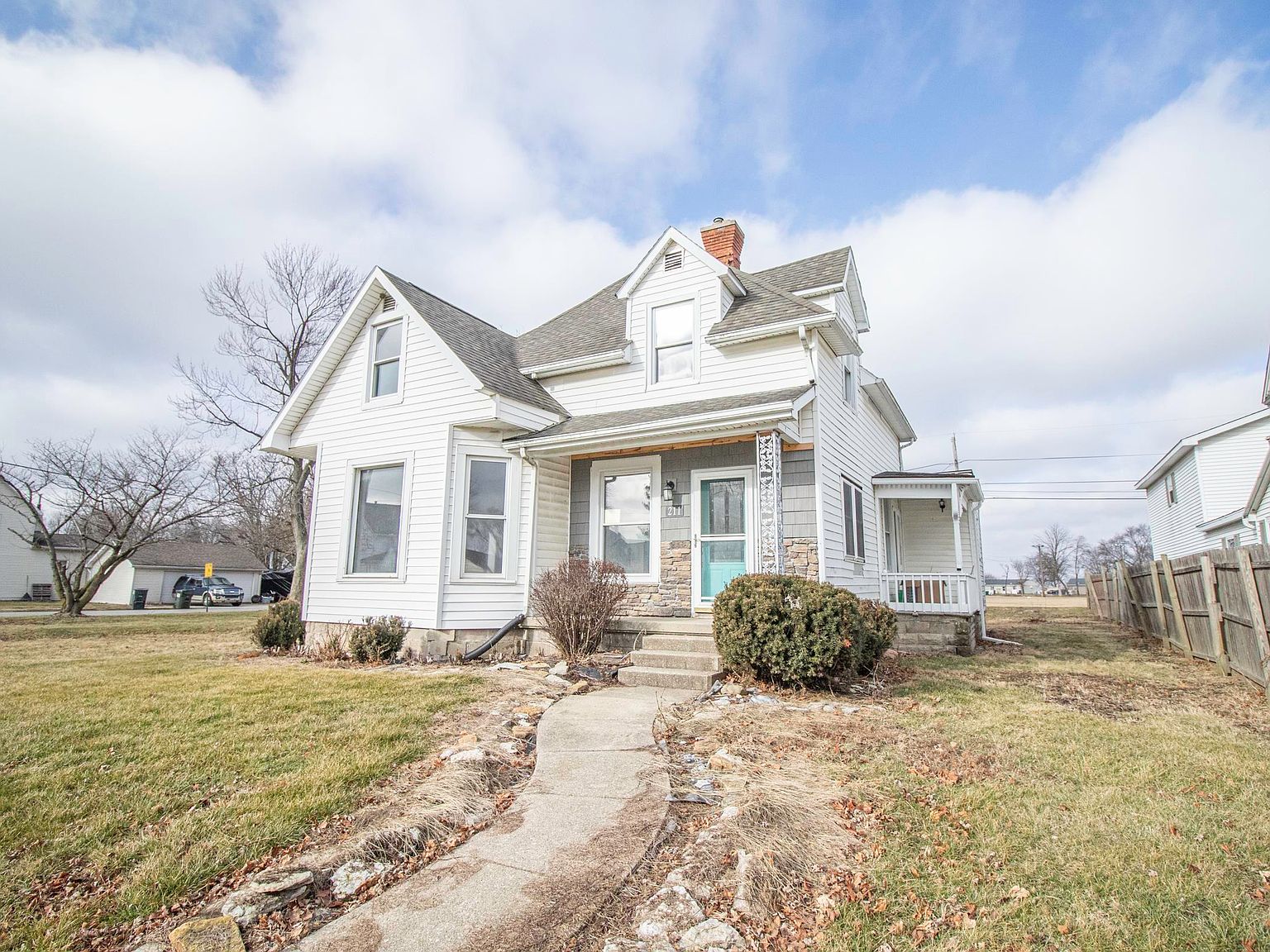 211 W Oxford St, Otterbein, IN 47970 Zillow