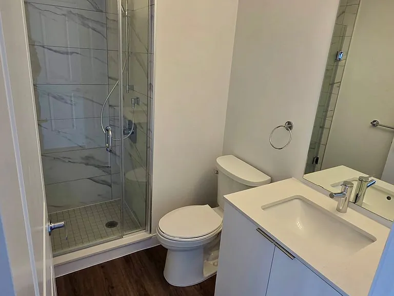 22 Hughson St N #1703-B — Photo 9