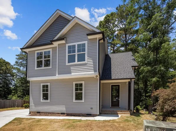 5601 Preston Pl, Raleigh, NC 27604