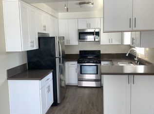 1402 Esplanade APT 12, Redondo Beach, CA 90277