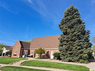 218 S 2nd Ave, Winterset, IA 50273