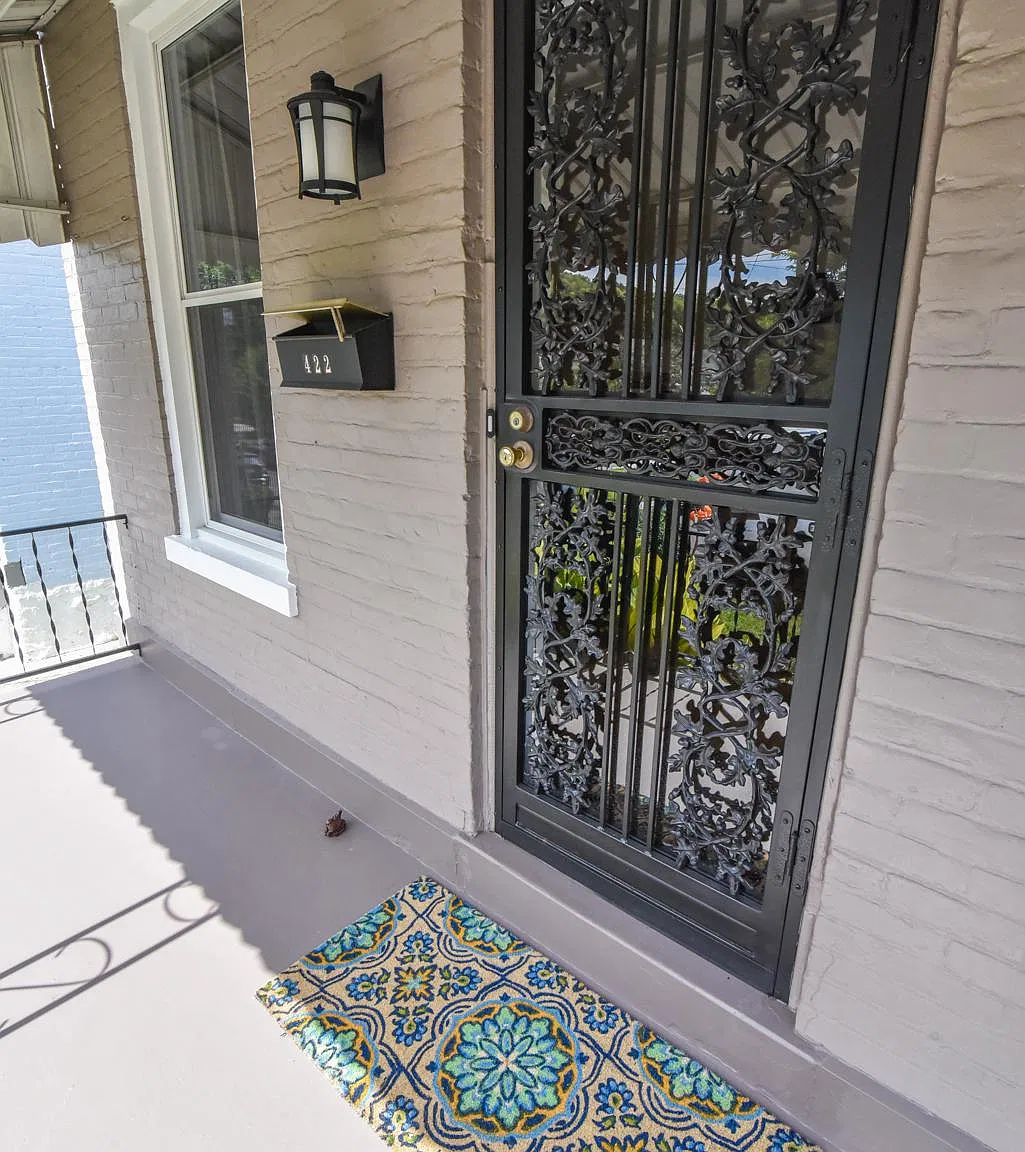 2 bed, 1000 sqft, $1,250 — Photo 2
