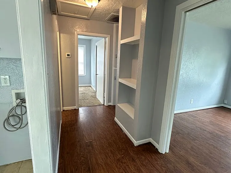 4319 Gables St — Photo 8