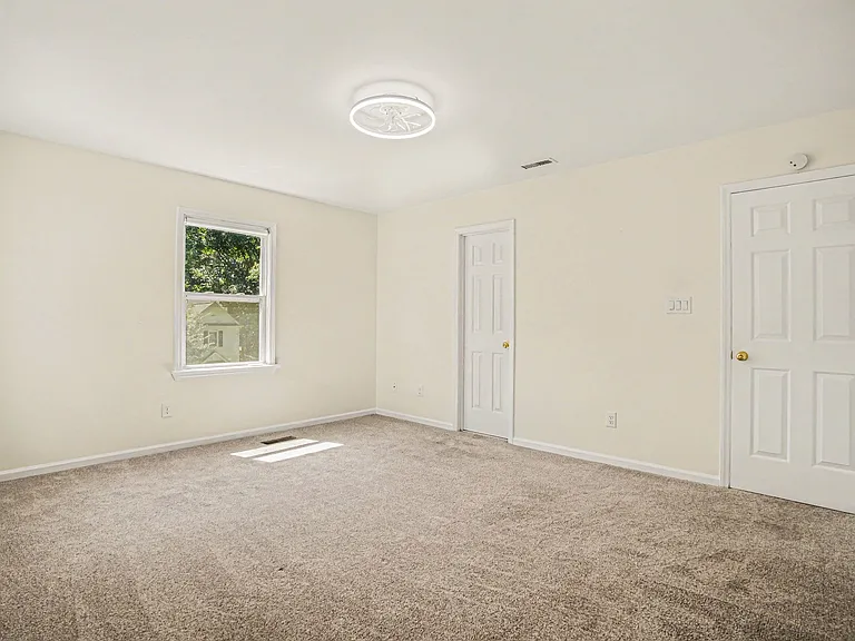 3218 Silver Pond Ct — Photo 16