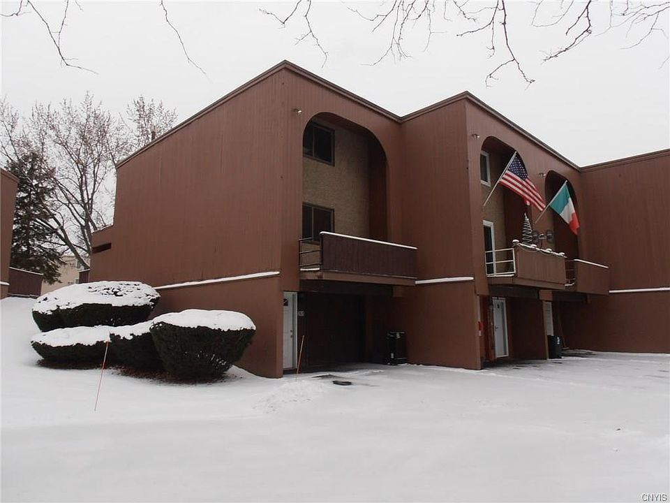 1st image of 261 Cedar Ct