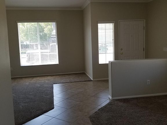 3rd image of 13430 Hawthorn Ave