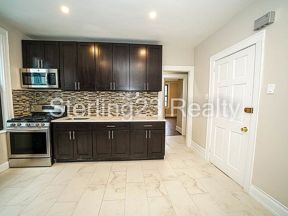 5th image of 14-26 26th Ave #2B