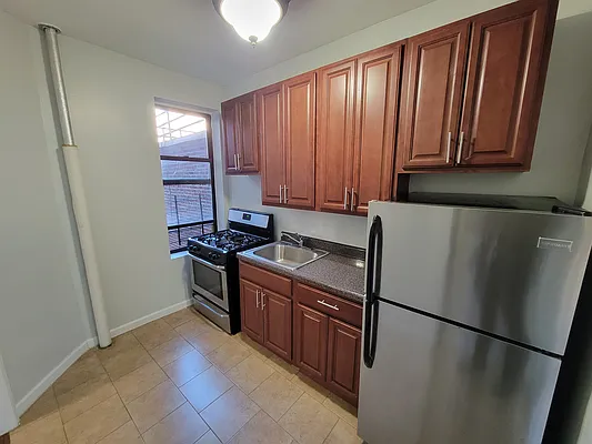 Rented by Bruma Realty LLC | media 12