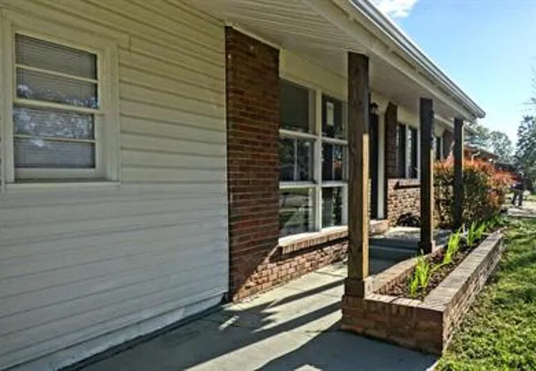 2903 Bayless Dr SW — Photo 17