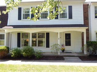 70 New Wickham Dr, Penfield, NY 14526