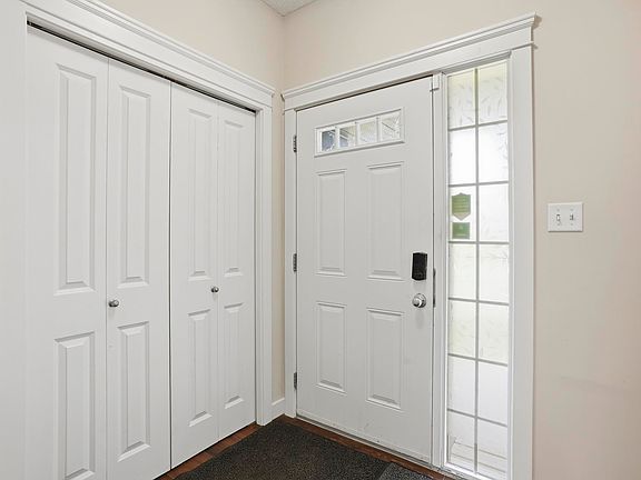 4th image of 2917 16a Ave NW