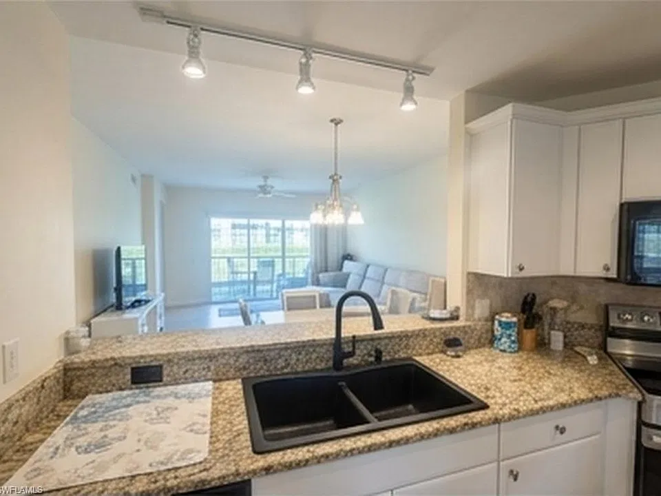 3013 Driftwood Way #2905