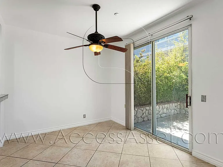 3410 E Salisbury Cir #C — Photo 9