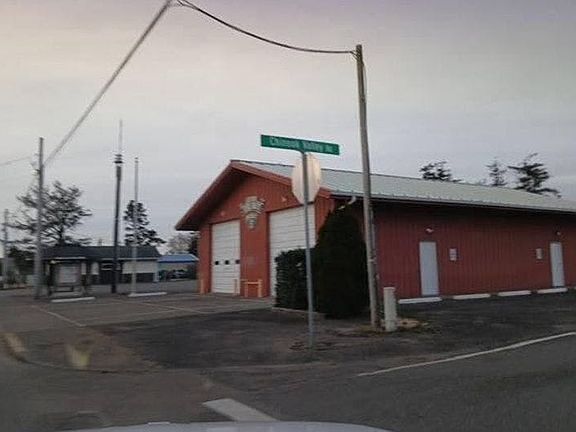 4th image of 224 Chinook Valley Rd