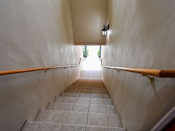 2nd image of 370 Shasta St #A