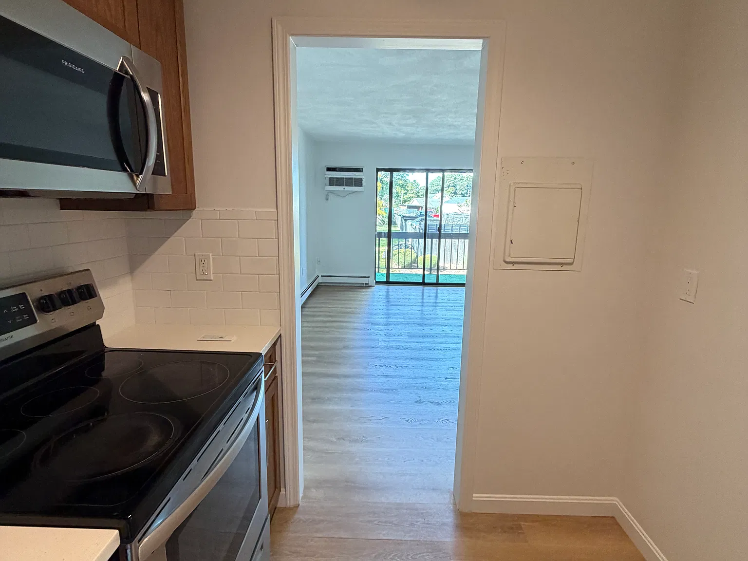 51 Farwell St — Photo 3