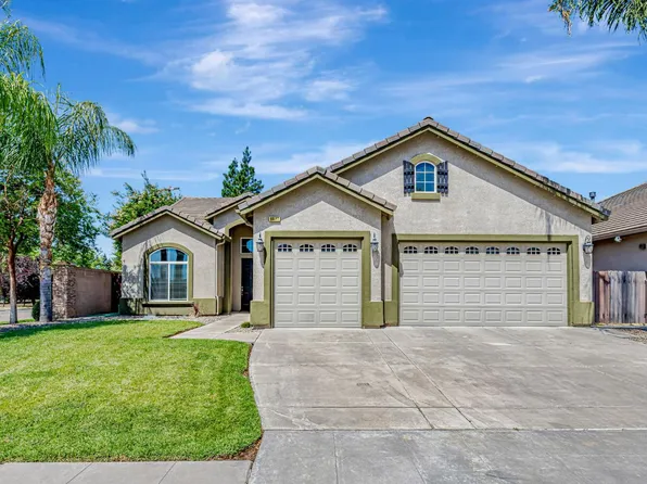 8677 N John Albert Ave, Fresno, CA 93720