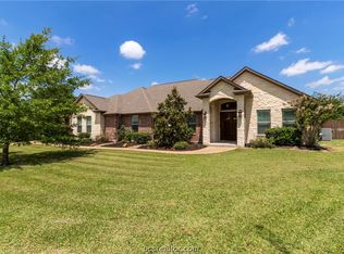 5028 Vintage Oaks Ct, College Station, TX 77845