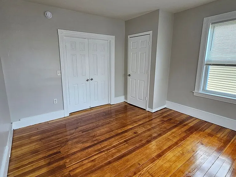 185 Grove St #187 — Photo 16