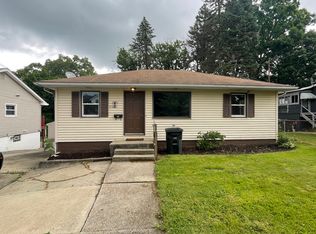 1231 Mount Vernon Ave, Akron, OH 44310