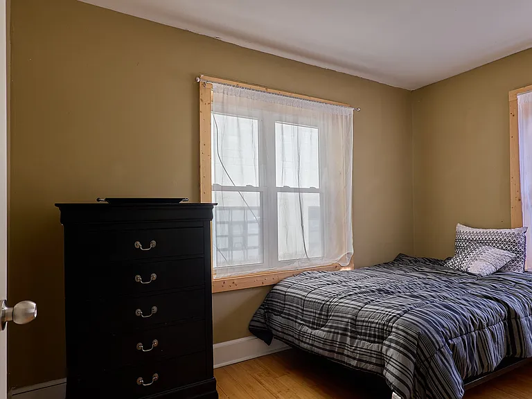 198 Court St #8 — Photo 12