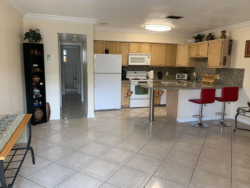1st image of 441 Swallow Dr APT 10