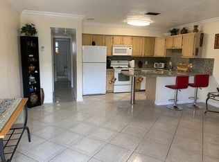 441 Swallow Dr APT 10, Miami Springs, FL 33166