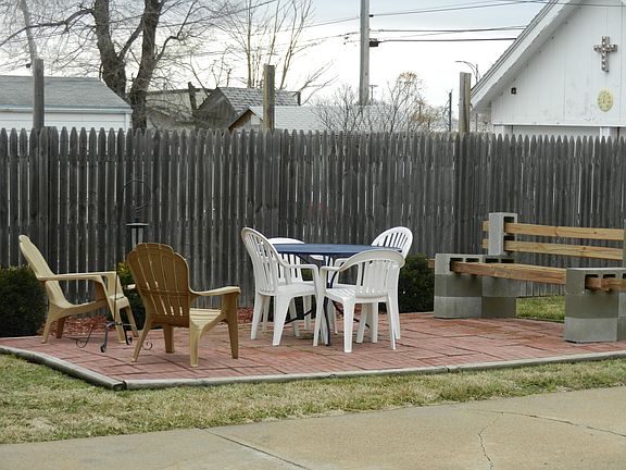 4th image of 3415 Ave A