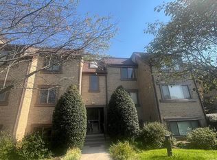 1659 Parkcrest Cir APT 100, Reston, VA 20190