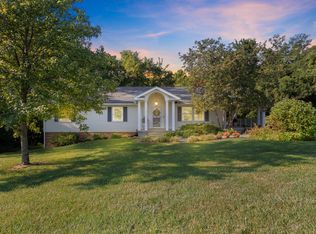 1005 Pin Oak Dr, Frankfort, KY 40601