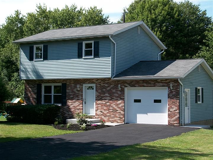 1st image of 106 Lakeland Dr