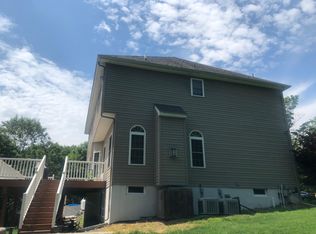 1508 Milford Rd, Dingmans Ferry, PA 18328