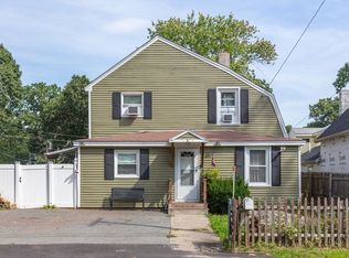 91 Lake St, Tewksbury, MA 01876