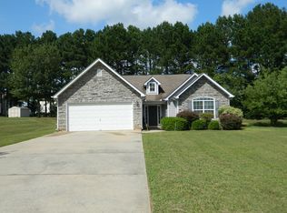 145 Fears Dr, Hampton, GA 30228