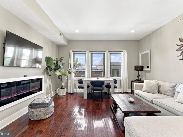 929 N 2nd St #3, Philadelphia, PA 19123