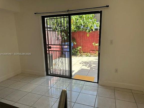 4th image of 1819 SW 107th Ave APT 1904
